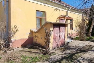 Casă cu 4 camere în Central - 6