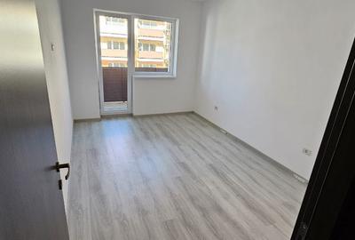 Apartament cu 3 camere decomandat în Sânpetru - 4