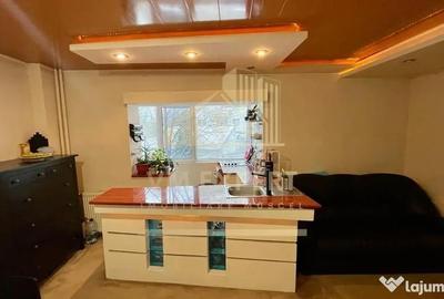 Apartament cu 3 camere decomandat în Văcăresti - 10