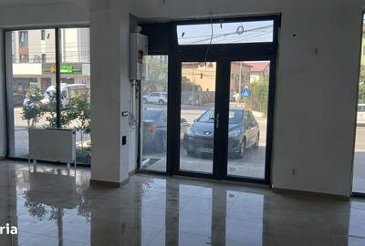 Spațiu comercial, de 52 mp, în Central - 4