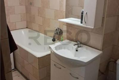 Apartament cu 3 camere decomandat în Nufărul - 10