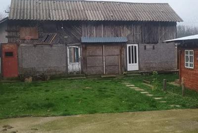 Casă cu 3 camere cu Teren 2900 Mp în Lunca - 2