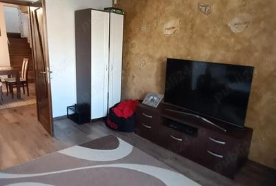 Casă cu 5 camere cu Teren 1000 Mp în Luna - 7