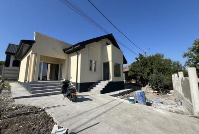Oportunitate! Casa la sol, 3 camere, posibilitate mansardare, Valu lui Traian!