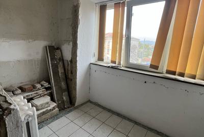 Apartament trei camere - Zona Poliție Gară - 74 mp - 7