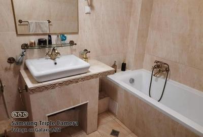 Casă cu 7 camere cu Teren 100 Mp în Pantelimon - 9