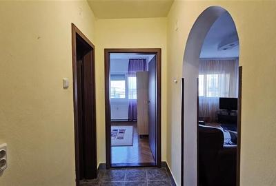 DE INCHIRIAT APARTAMENT 3 CAMERE ET 1, STR N.TITULESCU malul Begai - 6