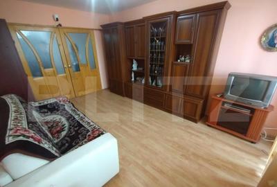 Apartament 2 camere,50 mp,decomandat,etaj 4,zona Decebal - 1