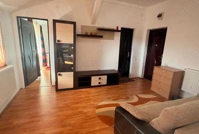 Apartament cu 2 camere decomandat în Soarelui - 2