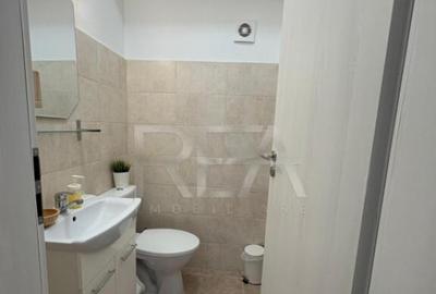 Apartament cu 3 camere decomandat, mobilat în Metalurgiei