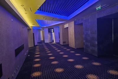Spațiu comercial, de 300 mp, în Ultracentral - 5