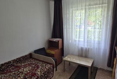 Garsonieră decomandată în Astra - 4