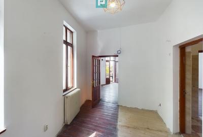 Casa individuala la 6 minute de Piata Unirii - 8
