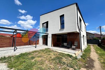 Casă individuală cu 5 camere cu Canalizare în Someșeni - 2