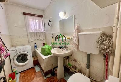 Apartament cu 3 camere semidecomandat în Traian