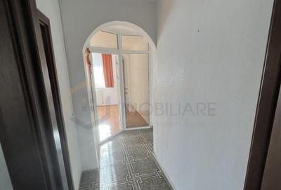 Apartament 2 camere decomandat, 56 mp, zona Bucovina, etaj 4 Apartament 2 camere decomandat, 56 mp, zona Bucovina, etaj 4 - 6