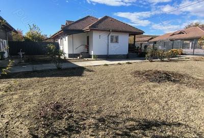 Casă cu 3 camere în Căzănești - 3