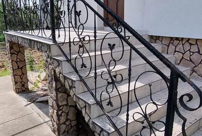 Casă cu 5 camere cu Teren 2000 Mp în Central - 5