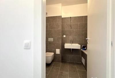 Apartament cu 3 camere semidecomandat în Sud - 2