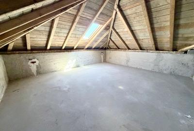Duplex cu 5 camere cu Canalizare în Sud - 25