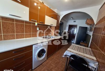 Apartament cu 2 camere semidecomandat în Micro 6 - 12