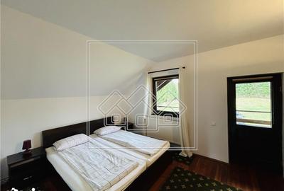 Casă cu 5 camere cu Teren 3400 Mp în Porumbacu de Jos - 18