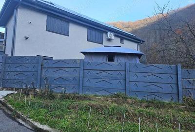 Casă cu 5 camere cu Teren 250 Mp în Central - 5