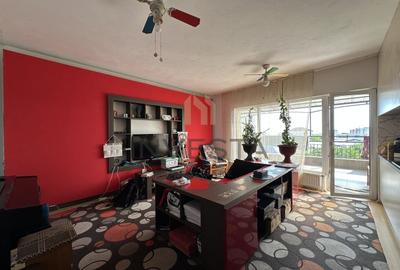 Apartament cu 3 camere decomandat, mobilat în Zorilor