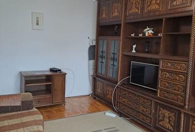 Apartament cu 3 camere decomandat în Central - 1