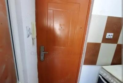 Garsonieră decomandată în Complex Studențesc - 1