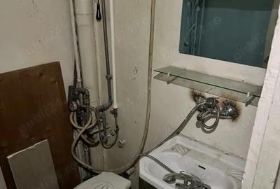 Garsoniera 13 decembrie etaj 4 necesita renovare pret 7000 detalii la - 5