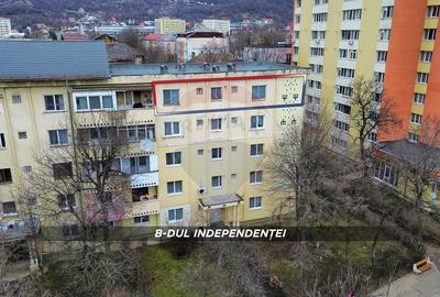 Apartament cu 2 camere decomandat în Independenței - 11