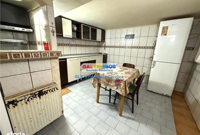 Casă cu 5 camere cu Teren 1307 Mp în Ariceștii Rahtivani - 6