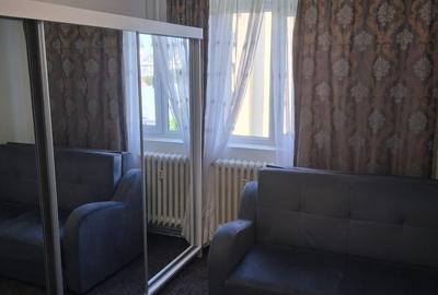 Apartament cu 2 camere decomandat, mobilat în Hala Centrală - 3