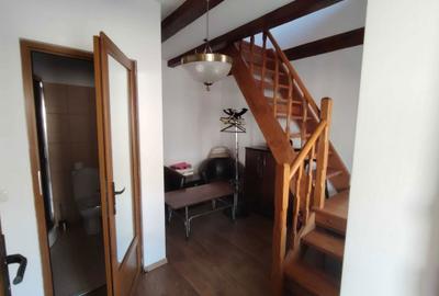 Apartament cu 4 camere în Noua - 1