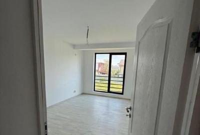 Triplex cu 4 camere|finisaje de calitate|pozitie buna - 2