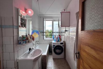 Apartament de vanzare - 3 camere | Cartier Darmanesti - 16