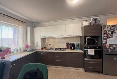 COMISION 0% Apartament 3 camere, decomandat, mobilat si utilat - Girocului - 7