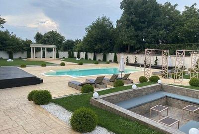 Spațiu comercial, de 2,600 mp, în Central - 14