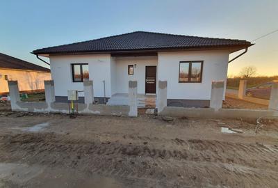 Casă la cheie pe 1 nivel 4 camere 2 băi,145 mp,500 mp teren - 7