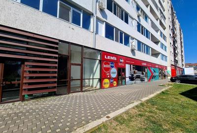 Spațiu comercial, de 32 mp, în Central - 6