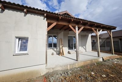 Casă cu 4 camere cu Canalizare în Sântandrei - 6