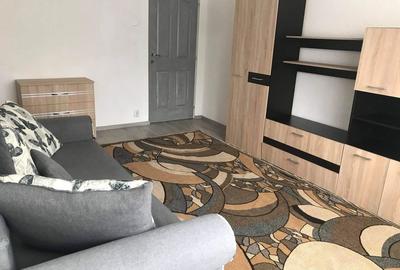 Apartament cu 3 camere decomandat în Șcheia - 2