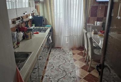 Apartament cu 3 camere decomandat în Central - 2