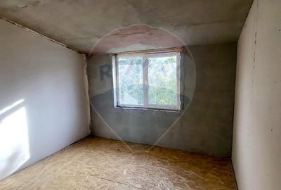 Casă cu 4 camere cu Teren 1055 Mp în Bujac - 12