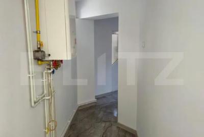 Casă cu 7 camere cu Teren 250 Mp în Central - 4