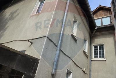 DE VANZARE Casa / Vila cu 11 camere de vanzare in zona Parcul Carol - 10