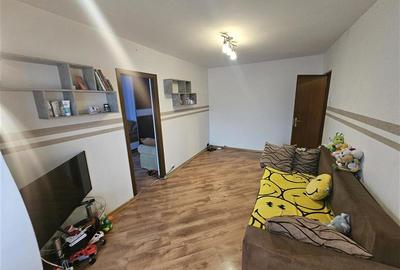 Apartament cu 2 camere nedecomandat, mobilat în Micro III - 15