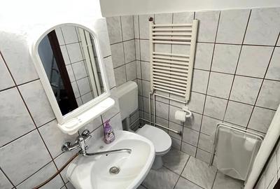 Proprietar Inchiriez apartament 2 camere, zona Pia?a Doina - 2