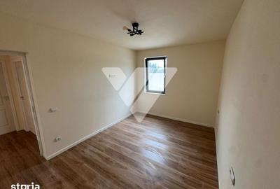 Casă cu 3 camere cu Teren 300 Mp în Sadu - 10